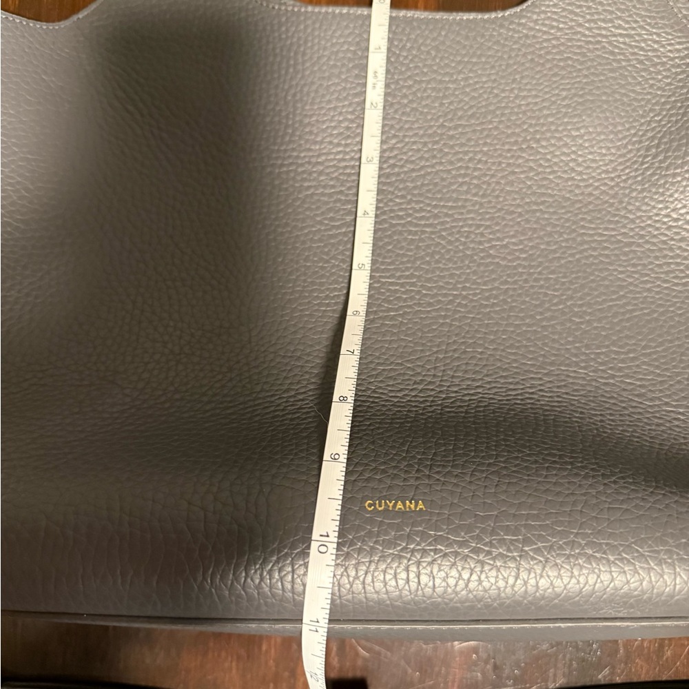 Cuyana Dark Gray Leather Tote - Picture 8 of 15